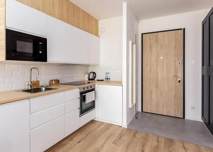 Nova Letnica By Bookinghost * グダニスク