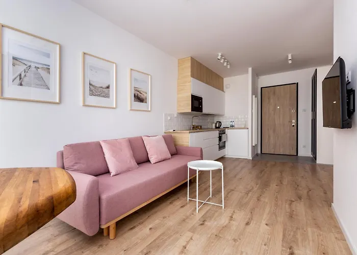 Nova Letnica By Bookinghost グダニスク