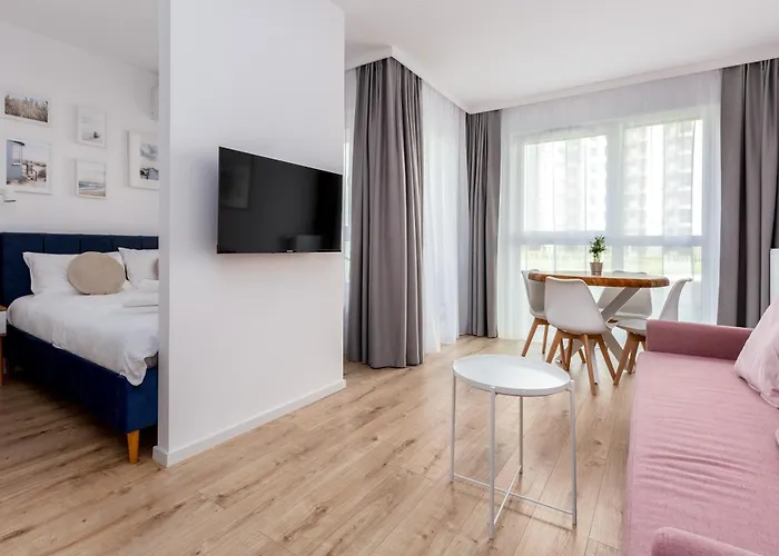 Nova Letnica By Bookinghost * グダニスク